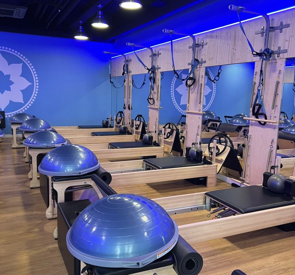 Rangement et nettoyage d'une salle de pilates dans le 94 en Ile de France